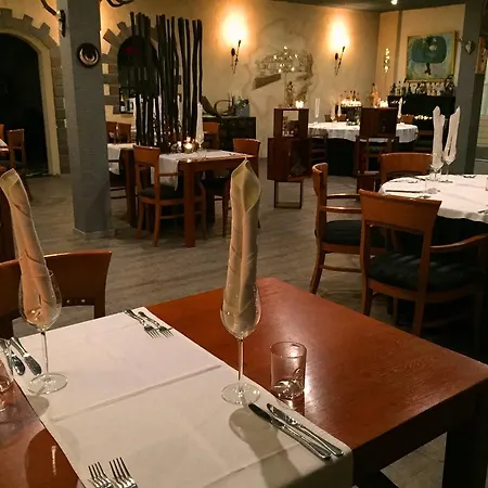 Oke De Leygraaf Heeswijk Dinther 3* אודן